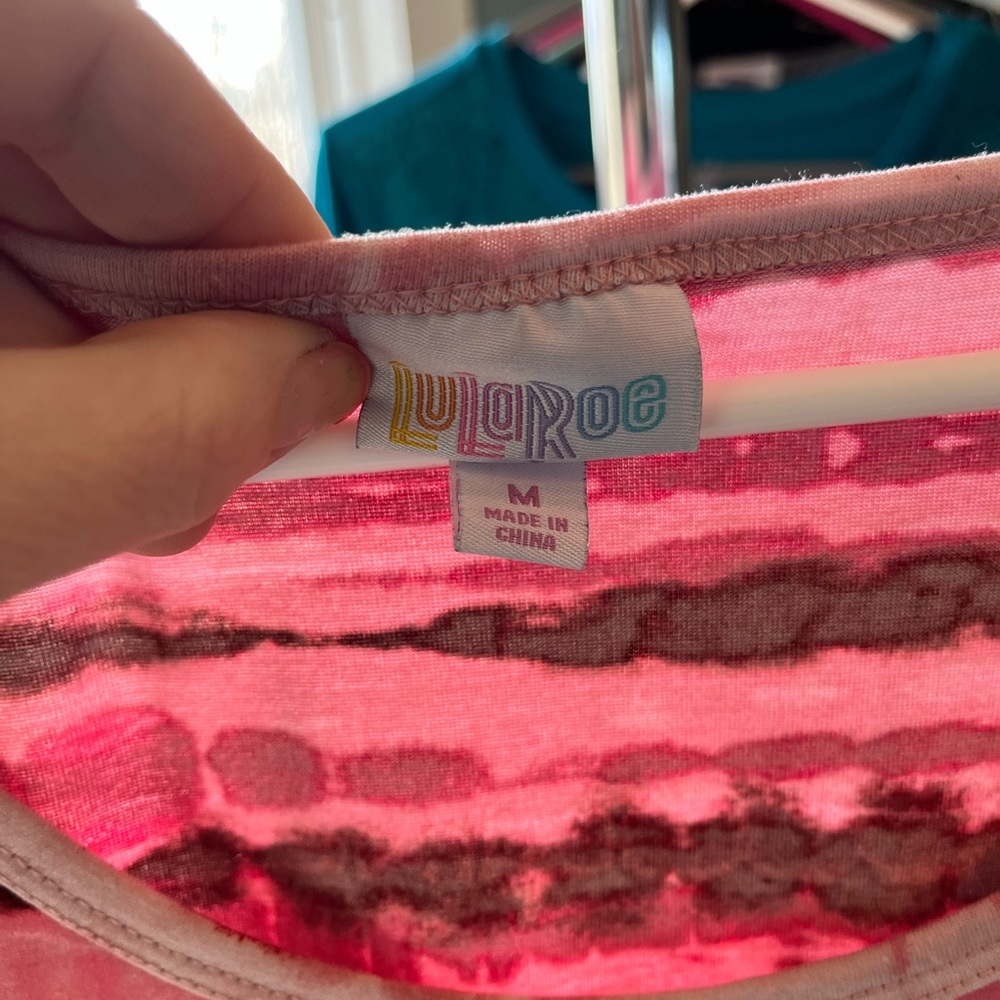 Lularoe Classic Tee
